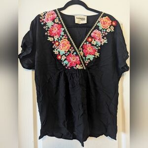 NWOT Savanna Jane Black Top with Pink Floral Embroidery